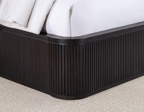 Henry Reeded Queen Bed, Espresso Finish by Steve Silver at Eve Furniture