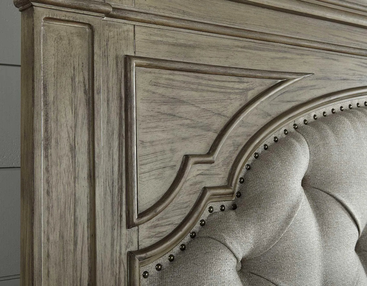 Highland Park Queen Bed, Waxed Driftwood by Steve Silver at Eve Furniture