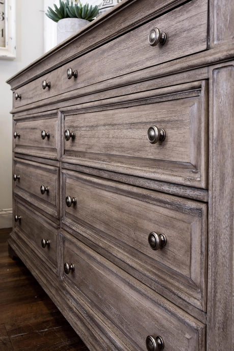 Highland Park Tan 4-Piece Queen Bedroom Set by Steve Silver at Eve Furniture