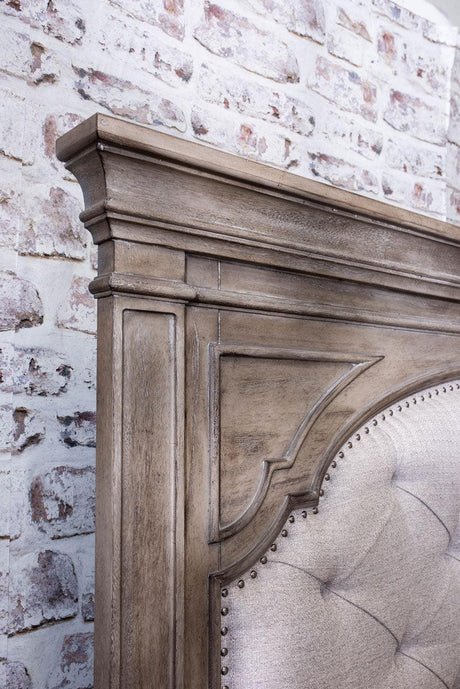 Highland Park King Bed, Waxed Driftwood by Steve Silver at Eve Furniture