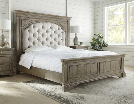 Highland Park King Bed, Waxed Driftwood by Steve Silver at Eve Furniture