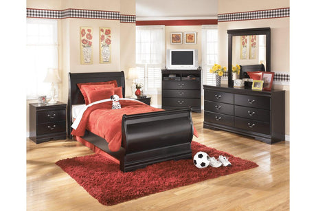 Huey Vineyard Black Dresser by Ashley at Eve Furniture