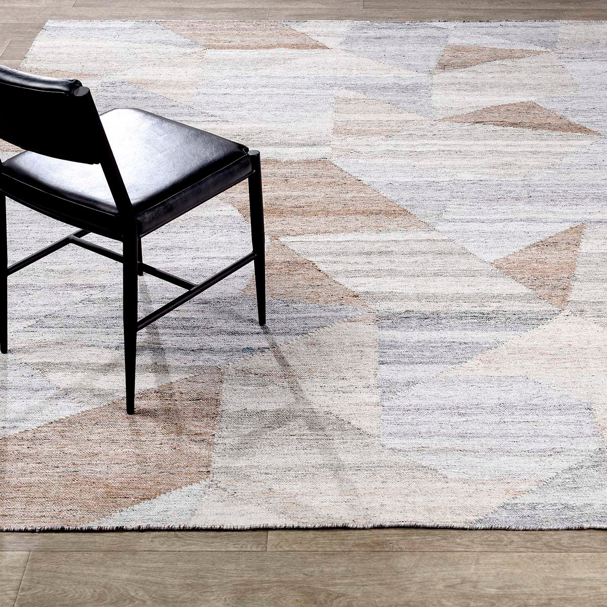 Indoor/Outdoor Savanna Multi Rug by Classic Home at Eve Furniture