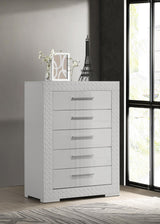 Ives 5-drawer Bedroom Chest of Drawers White High Gloss by Coaster at Eve Furniture