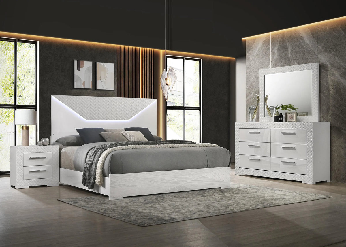 Ives White High Gloss 4-Piece Eastern King Bedroom Set by Coaster at Eve Furniture