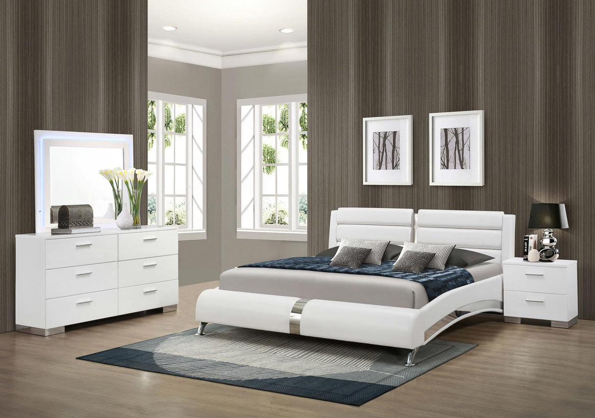 Jeremaine Glossy White 4-Piece California King Bedroom Set with LED Mirror