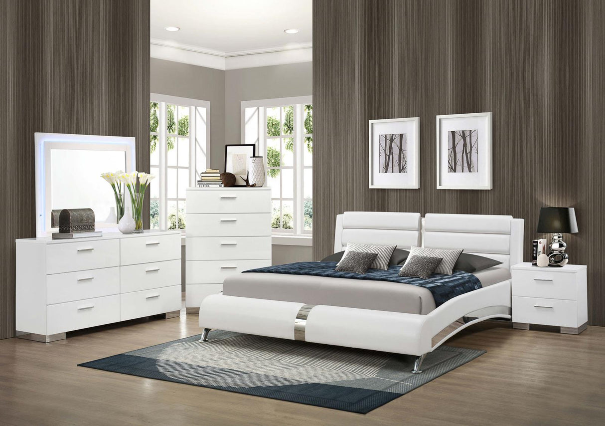 Jeremaine Glossy White 5-Piece California King Bedroom Set with LED Mirror