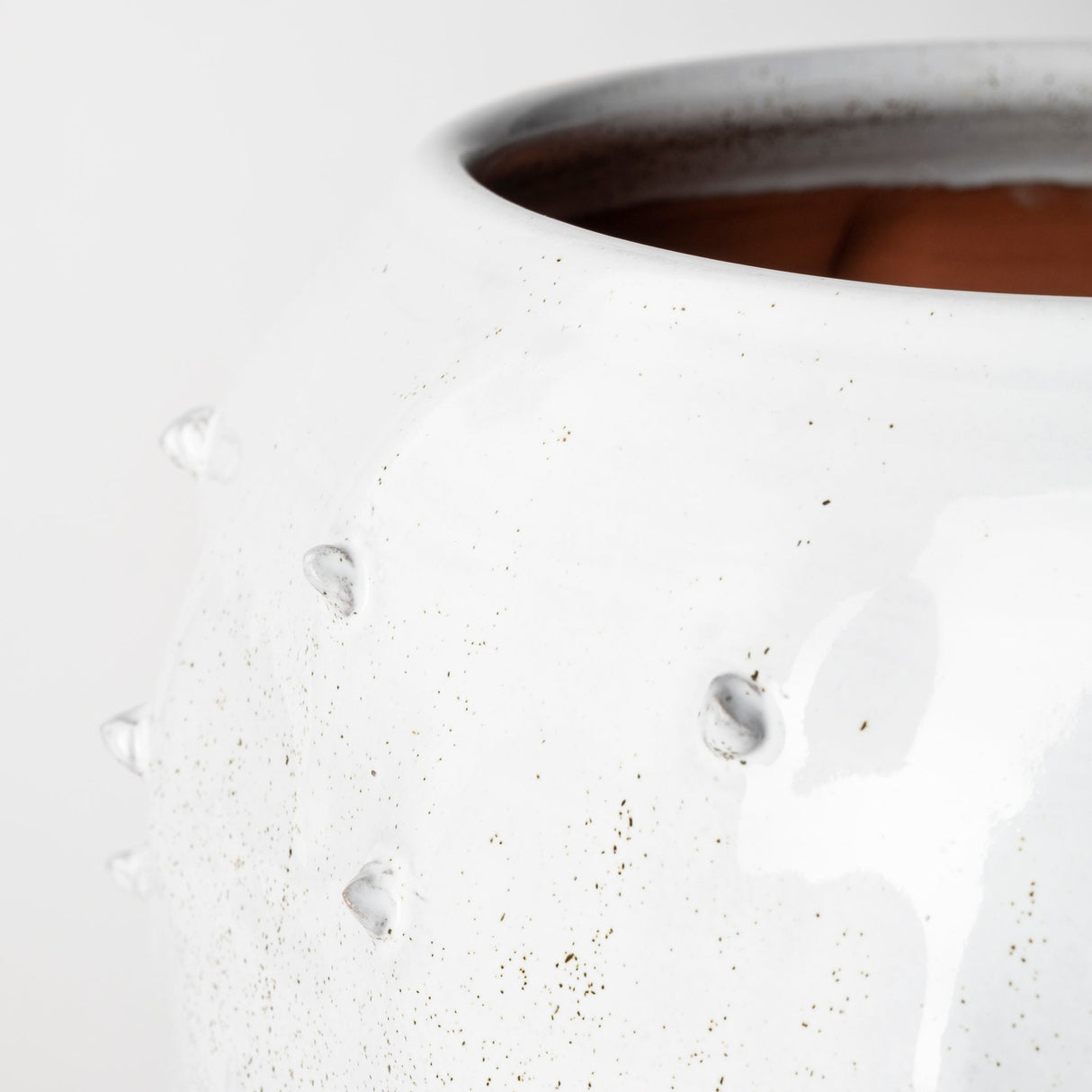 Julian Large Glossy White Ceramic Spoked Vase by Mercana at Eve Furniture