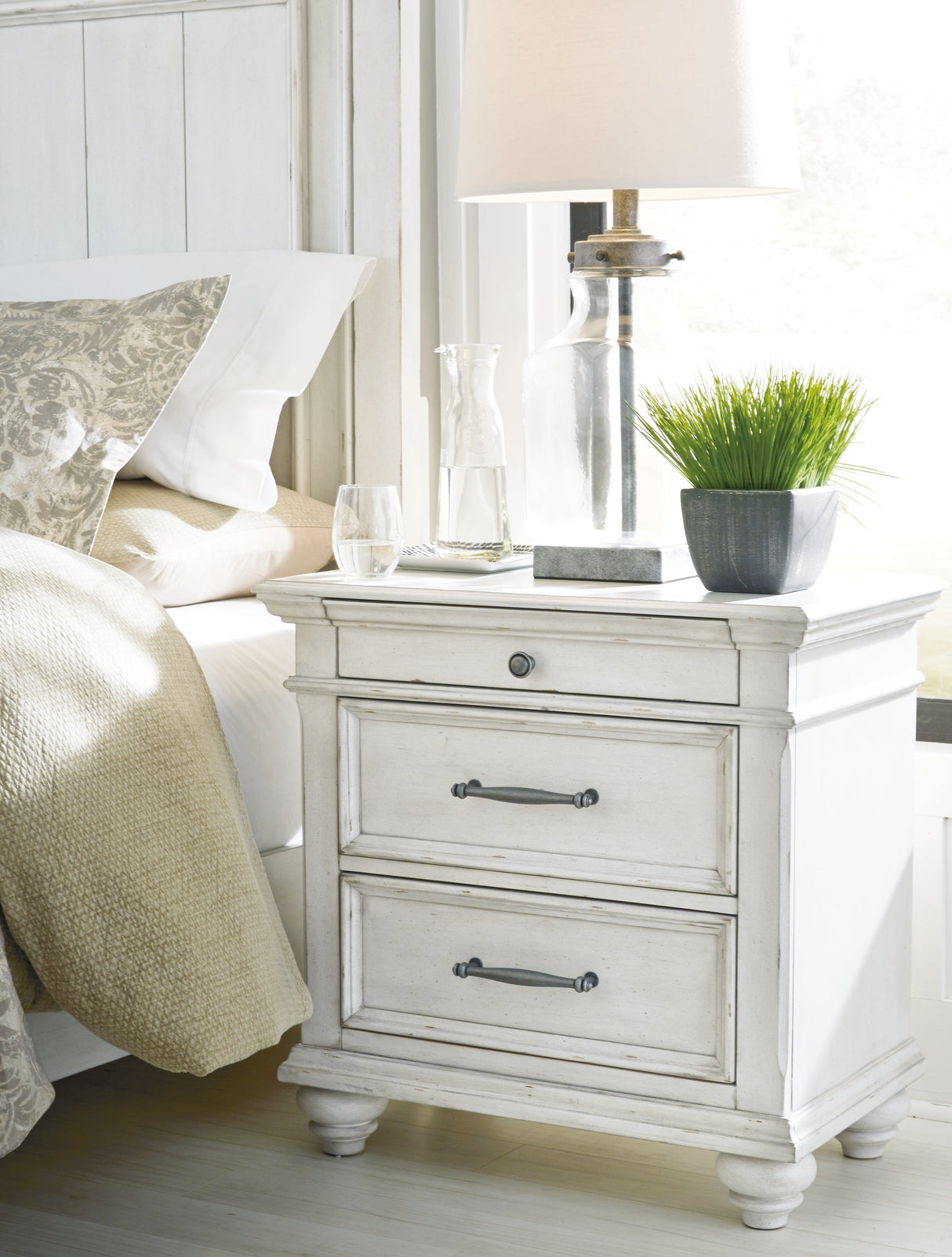 Kanwyn Whitewash Storage Panel Bedroom Set by Ashley at Eve Furniture
