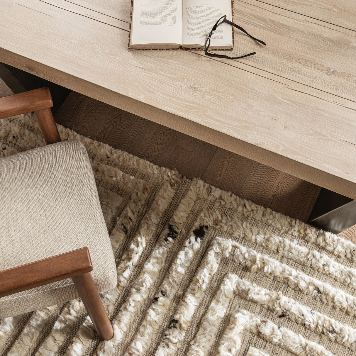 Kelso Dining Table - White by Classic Home at Eve Furniture