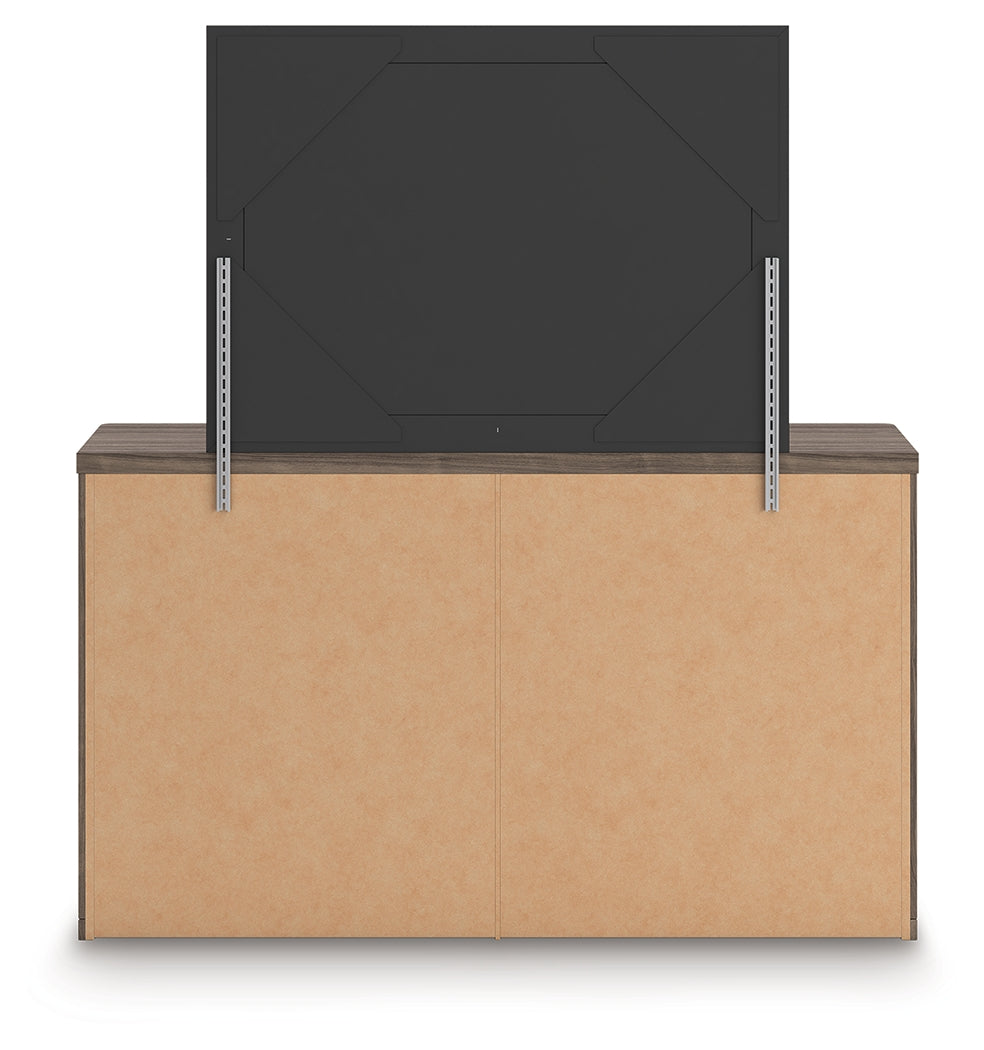 Kendanport Brown Dresser and Mirror