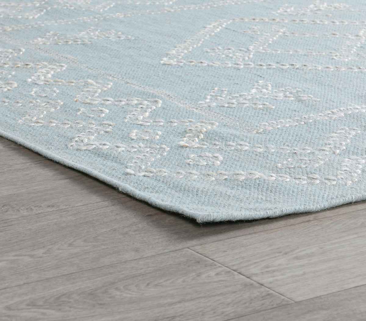 Lagos Gray/Ivory Rug by Classic Home at Eve Furniture