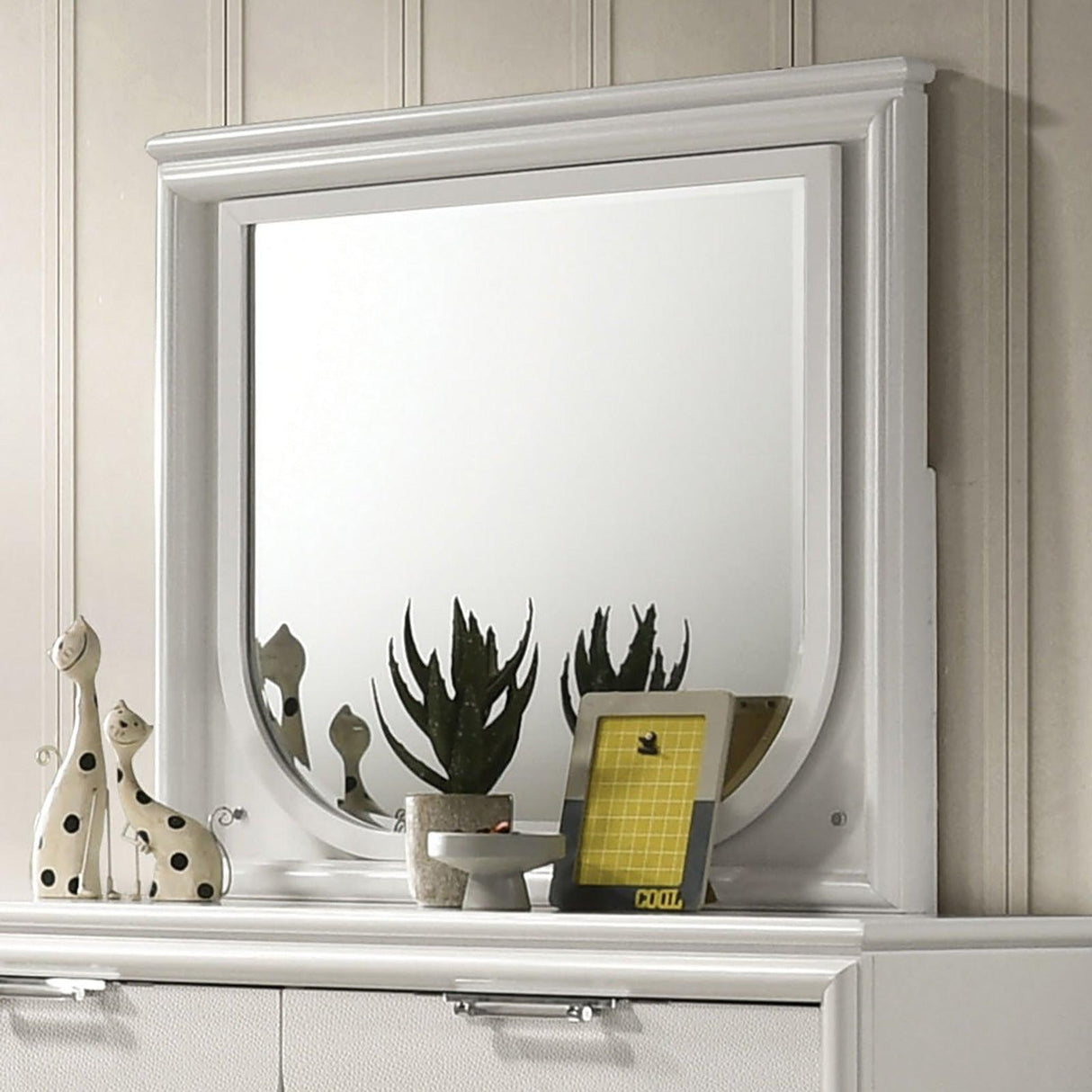 Lareina Pearl White Mirror by Furniture of America at Eve Furniture