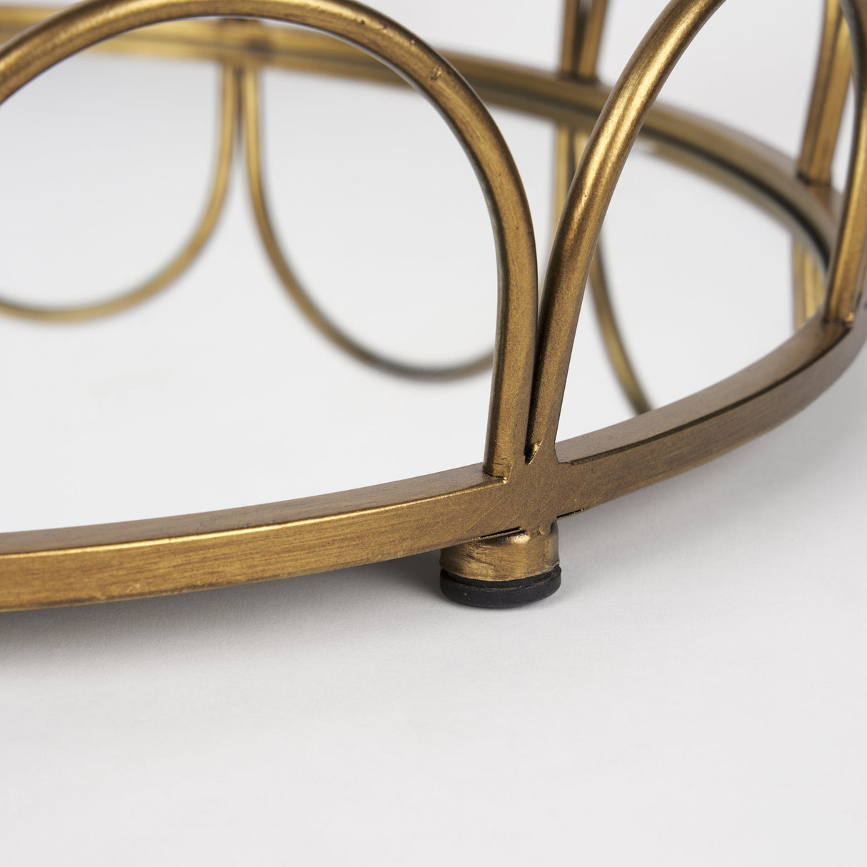 Lenore Round Metal/Mirror Tray Gold (Set of 2) by Mercana at Eve Furniture