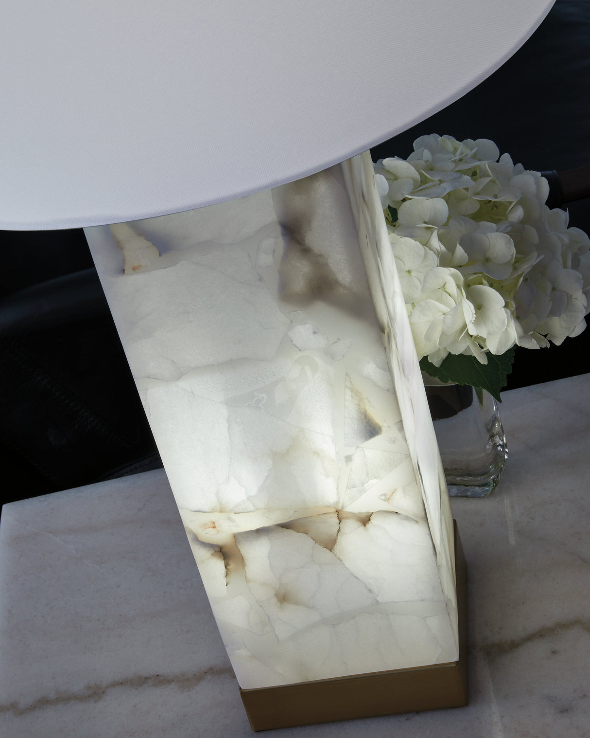 Linderfield White/Gold Finish Table Lamp by Ashley at Eve Furniture