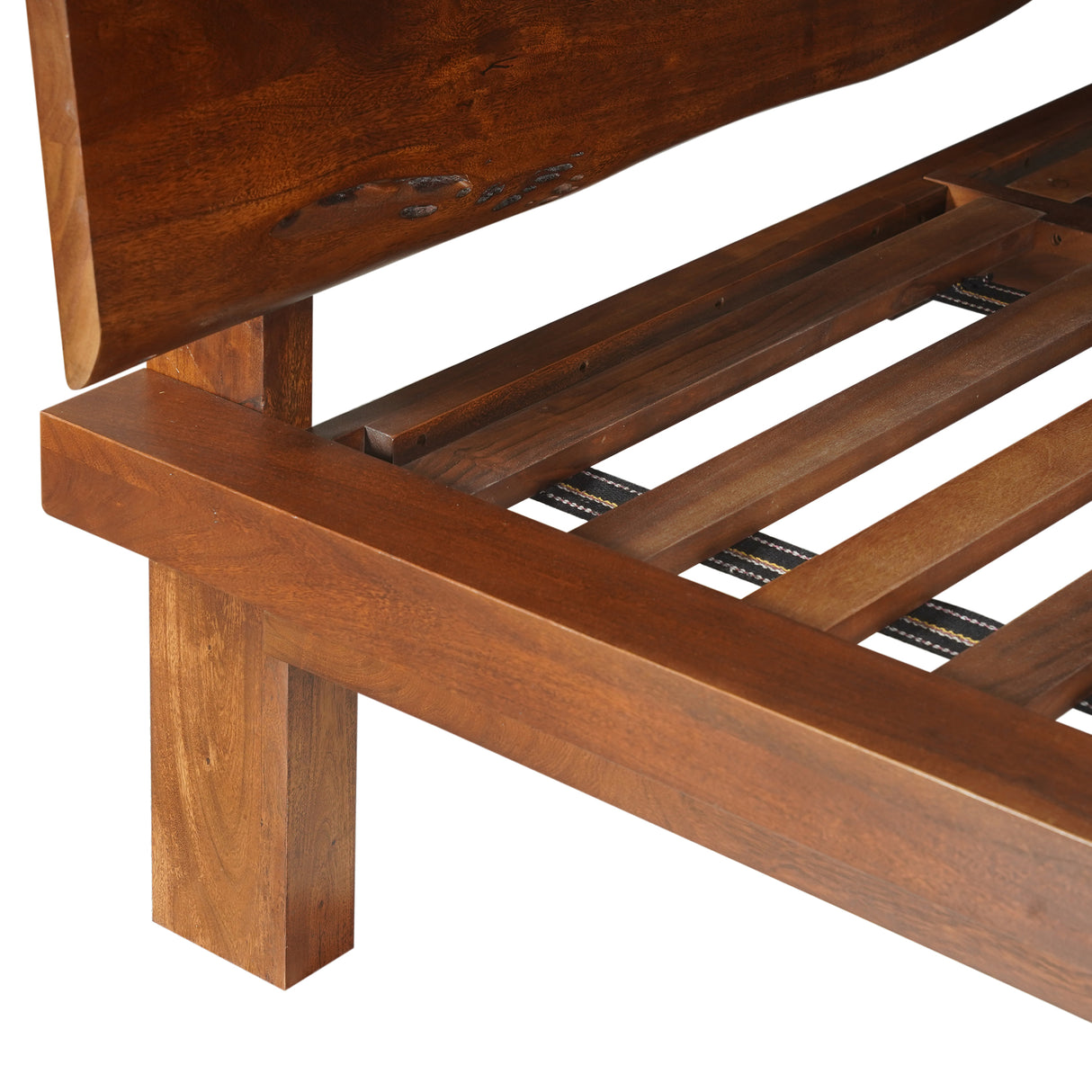 London Loft Queen in Walnut