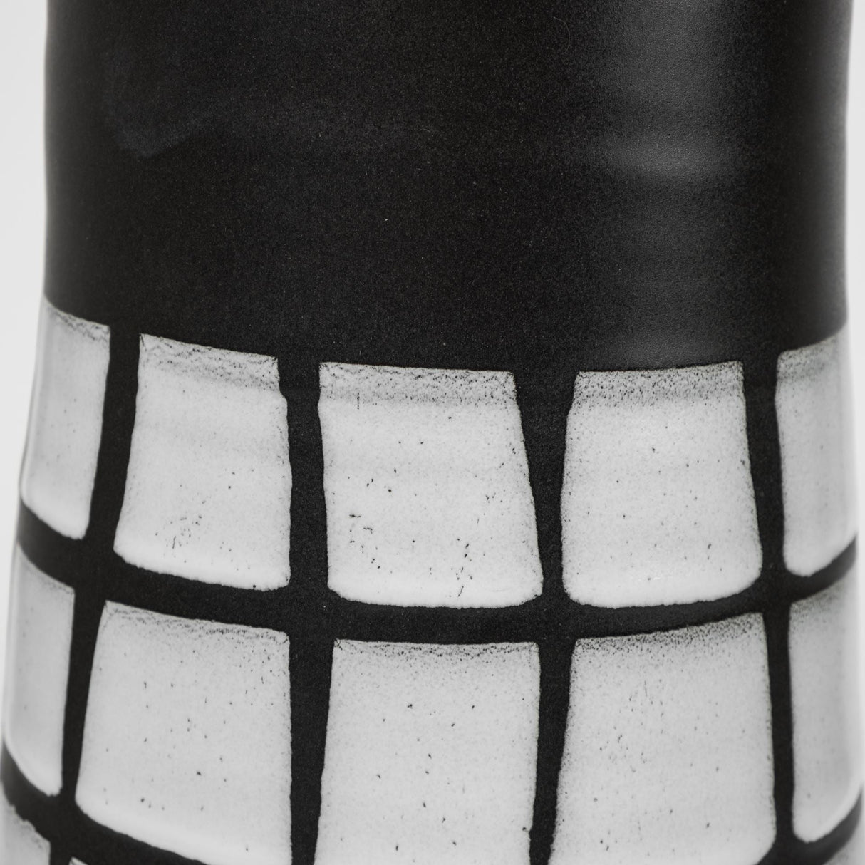 Luanda Large Black/White Large Ceramic Vase by Mercana at Eve Furniture