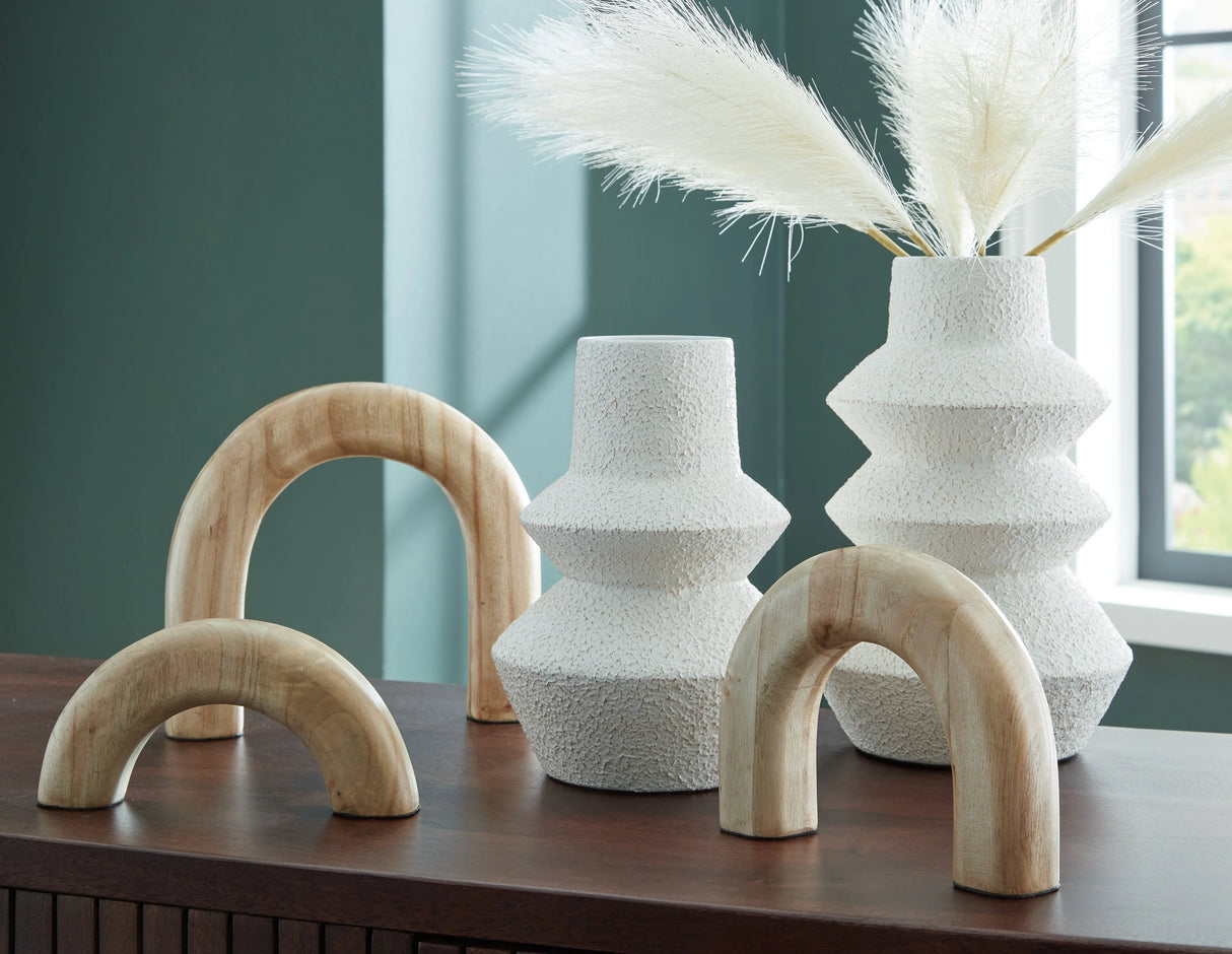 Maddwarth White/Natural Brown Accessory Set (Set of 5) by Ashley at Eve Furniture