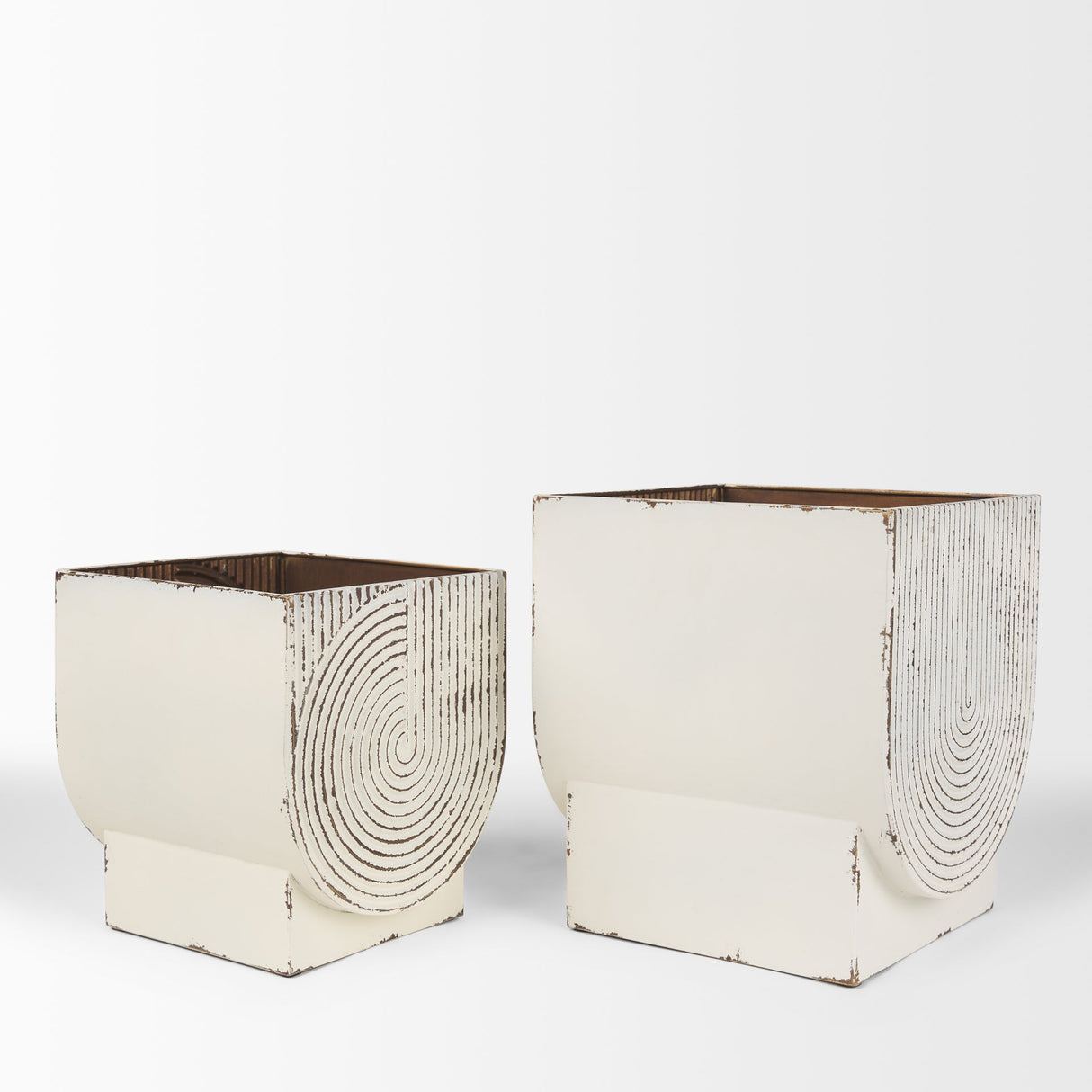 Medina Off White w/ Gold Antiquing Metal Planters (Set of 2) by Mercana at Eve Furniture