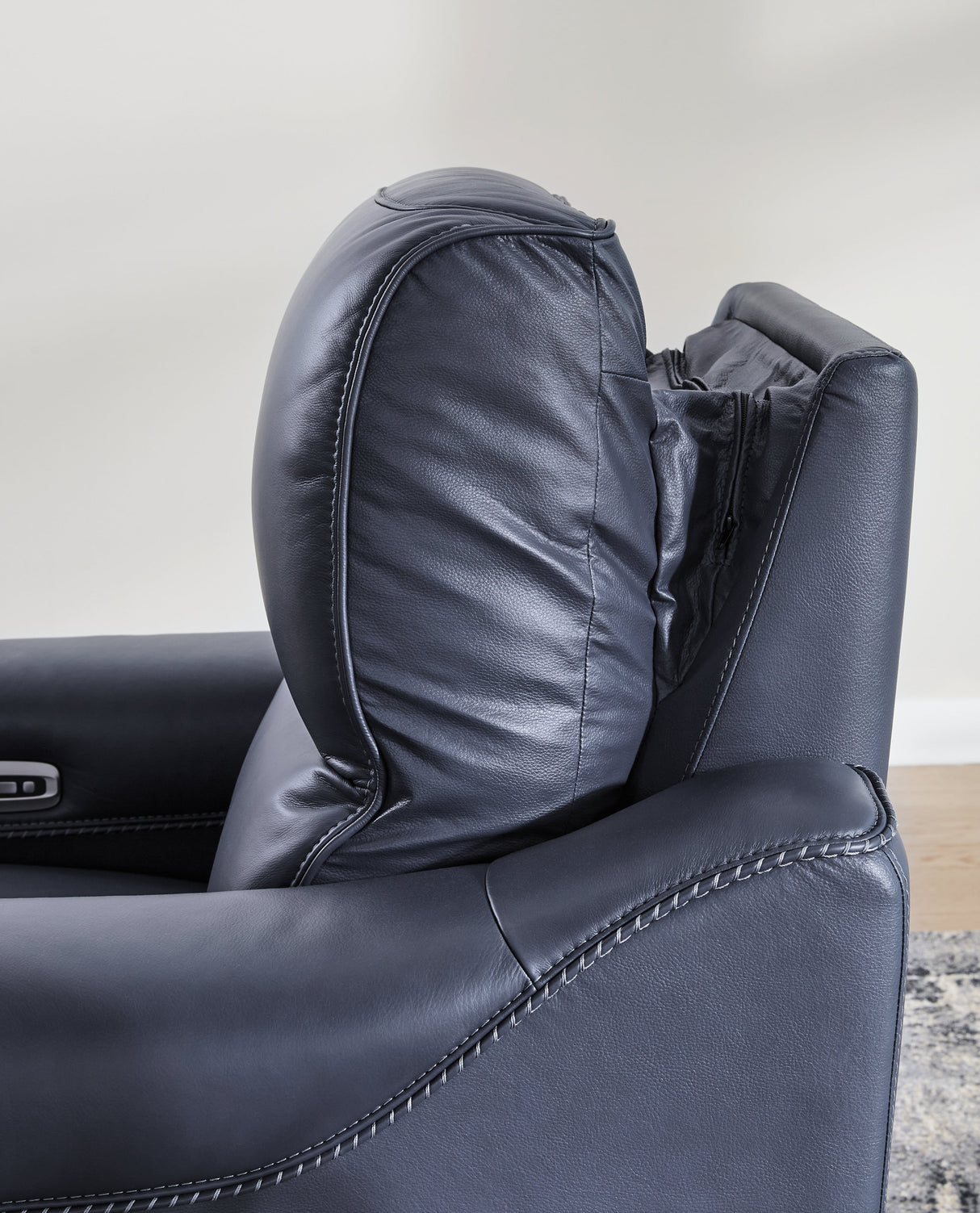 Mercomatic Ocean Power Reclining Loveseat