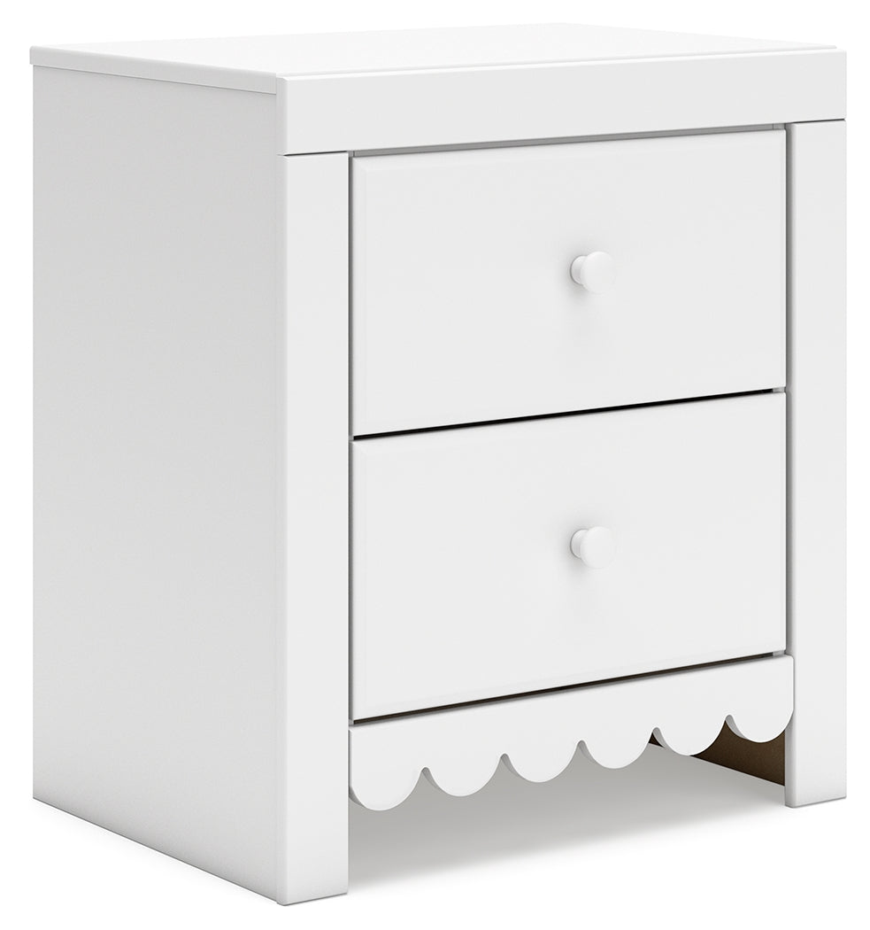 Mollviney White Nightstand