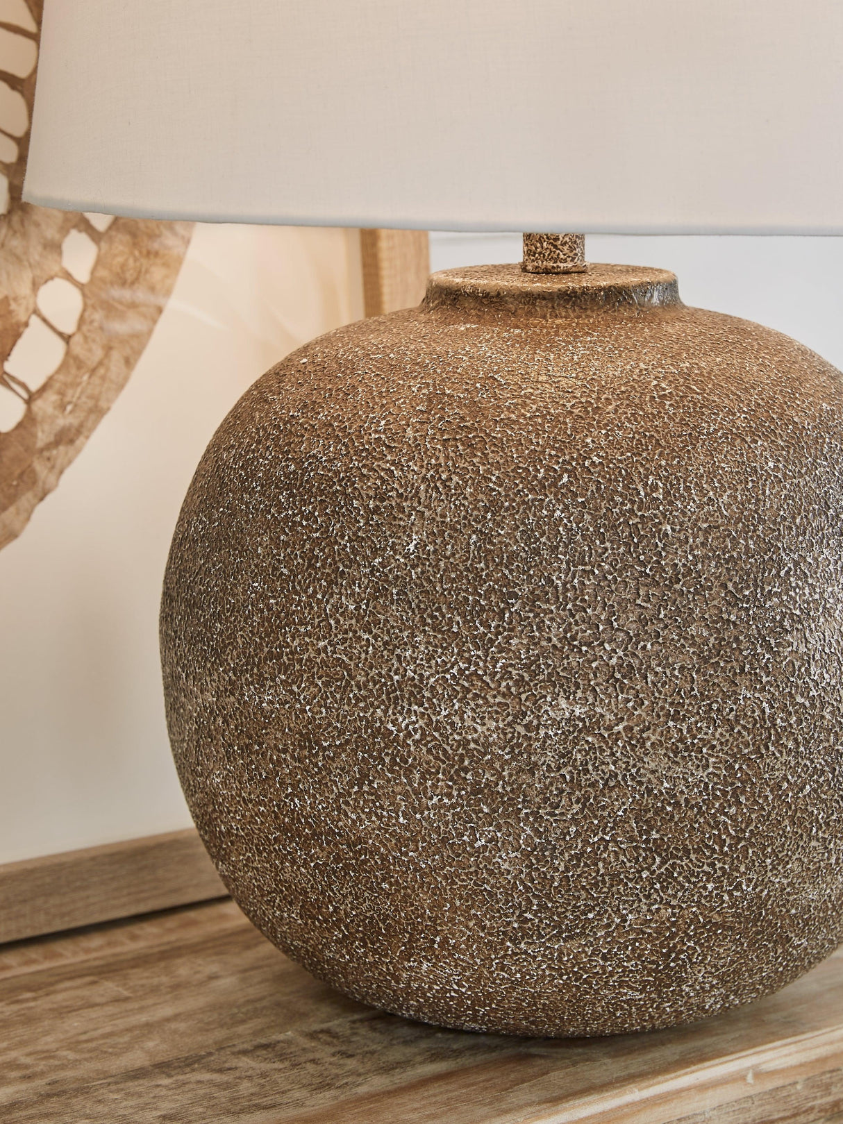 Neavesboro Antique Brown/White Table Lamp by Ashley at Eve Furniture