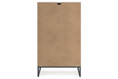 Neilsville Whitewash Chest of Drawers by Ashley at Eve Furniture