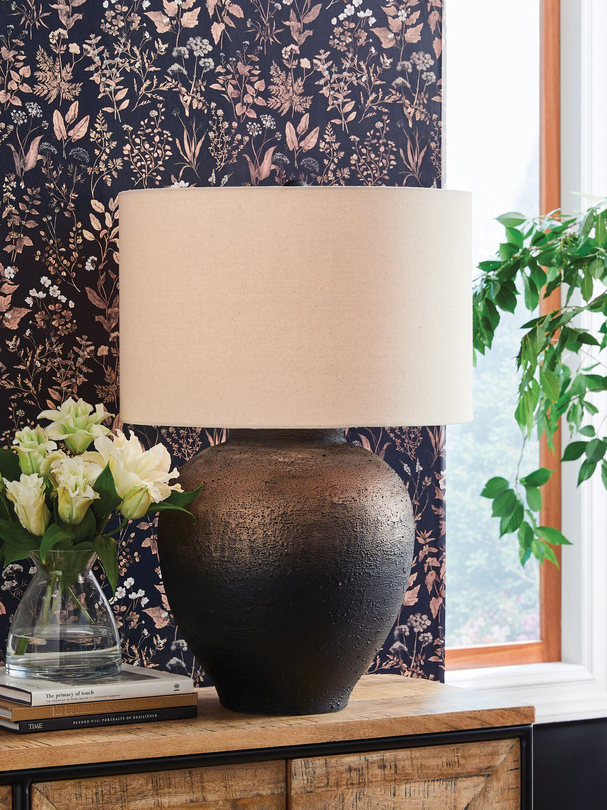 Newgerhard Brown/Black Table Lamp by ASHLEY FURNITURE at Eve Furniture