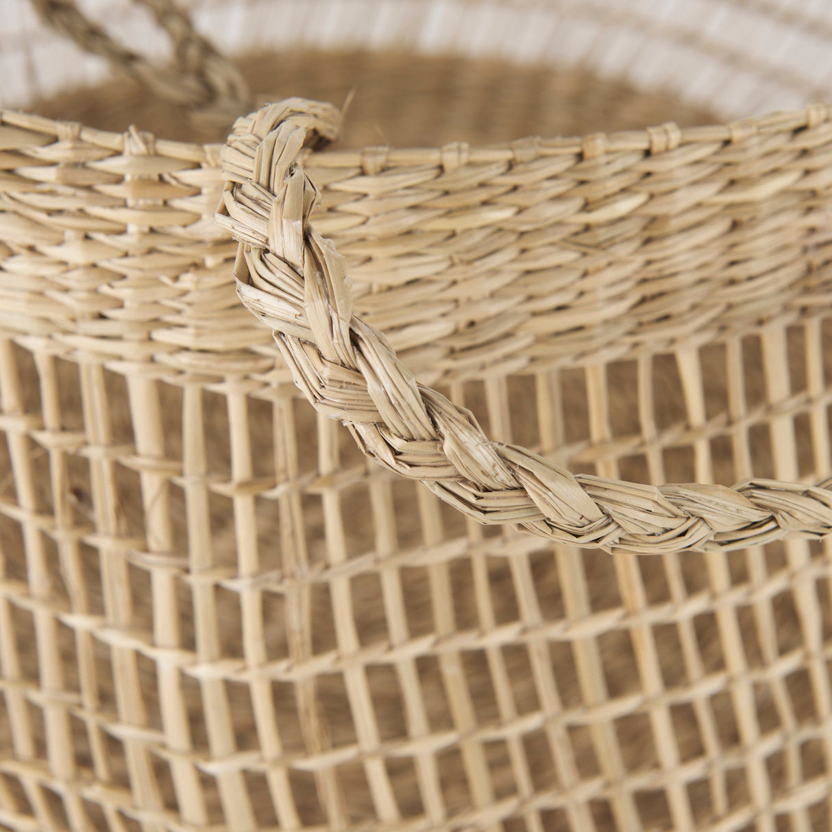 Nova (Set of 2) Light Brown Seagrass Woven Round Basket W/ Long Handle by Mercana at Eve Furniture