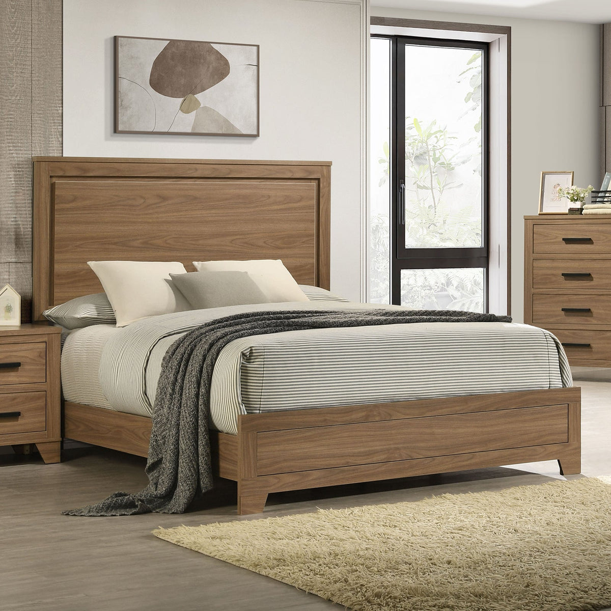 Panelli Walnut Eastern King Bed