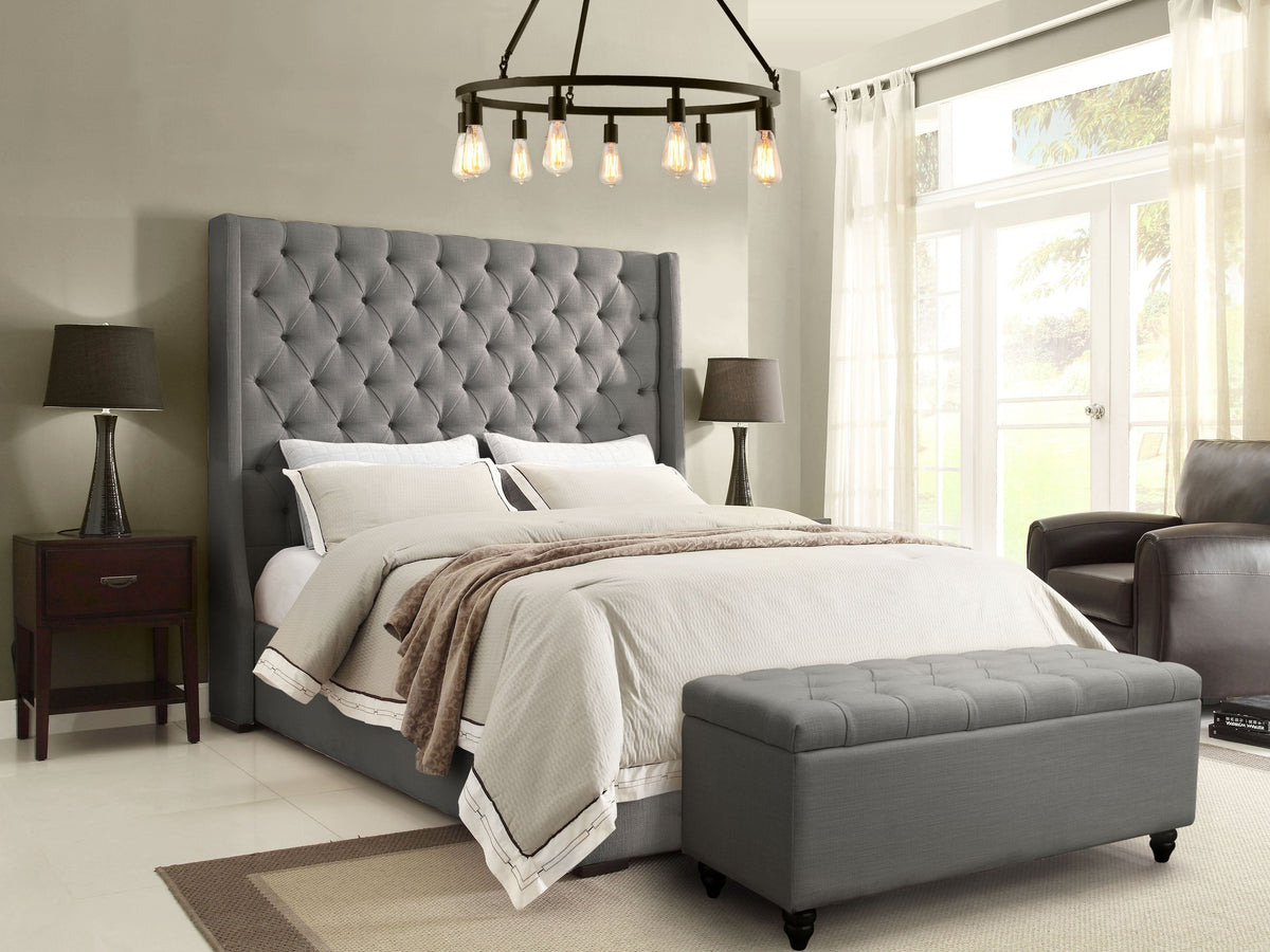 Park Avenue Grey Eastern King Tufted Bed by Diamond Sofa at Eve Furniture