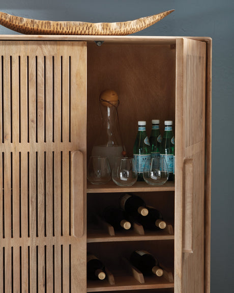 Pellamour Natural Brown Bar Cabinet by Ashley at Eve Furniture