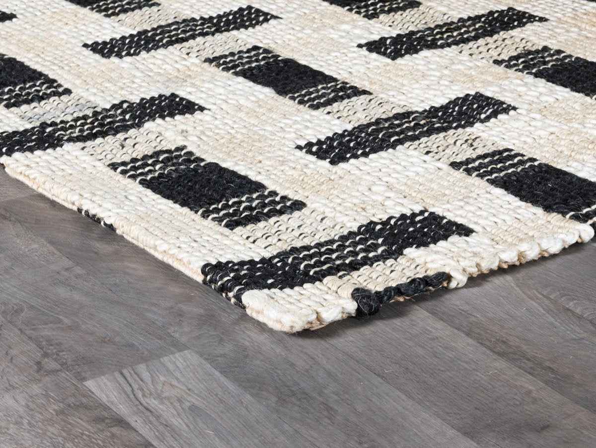 Preston Ivory/Black Rug by Classic Home at Eve Furniture