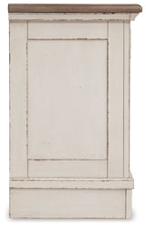 Realyn Chipped White Upholstered Storage Platform Bedroom Set with Footboard Bench by Ashley at Eve Furniture