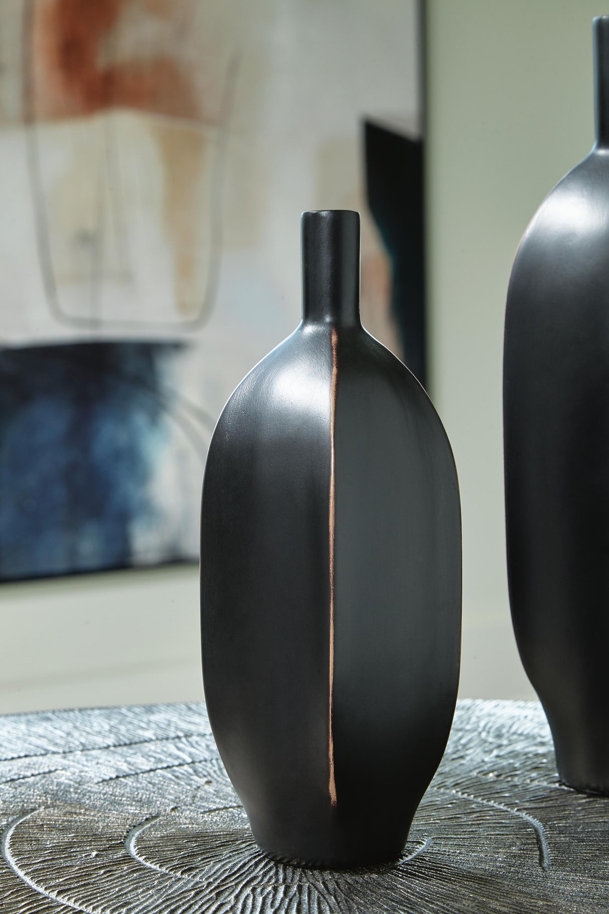 Rhaveney Black Vase by ASHLEY FURNITURE at Eve Furniture