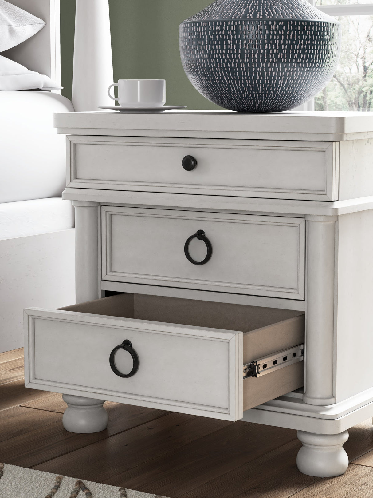 Rowlenstown Antique White Nightstand