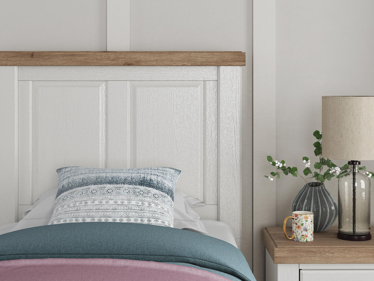 Savonport White/Brown Youth Panel Bedroom Set by Ashley at Eve Furniture