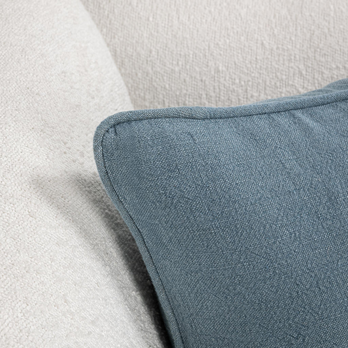 SLD Bedford Chambray Linen 22x22 Throw Pillow (Set of 2) by Classic Home at Eve Furniture