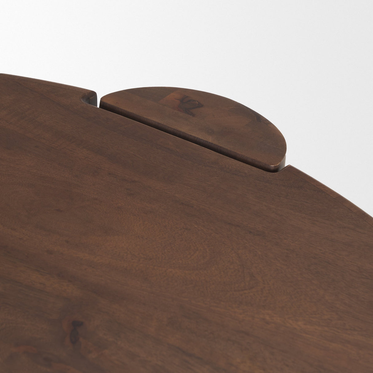 Tammar Round Wood w/ Tapered Legs Coffee Table by Mercana at Eve Furniture