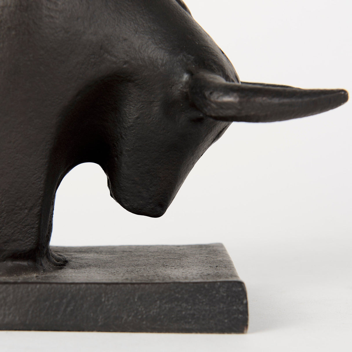 Tauro III (Set of 2) 10L x 5W Black Cast Aluminum Raging Bull Bookends by Mercana at Eve Furniture