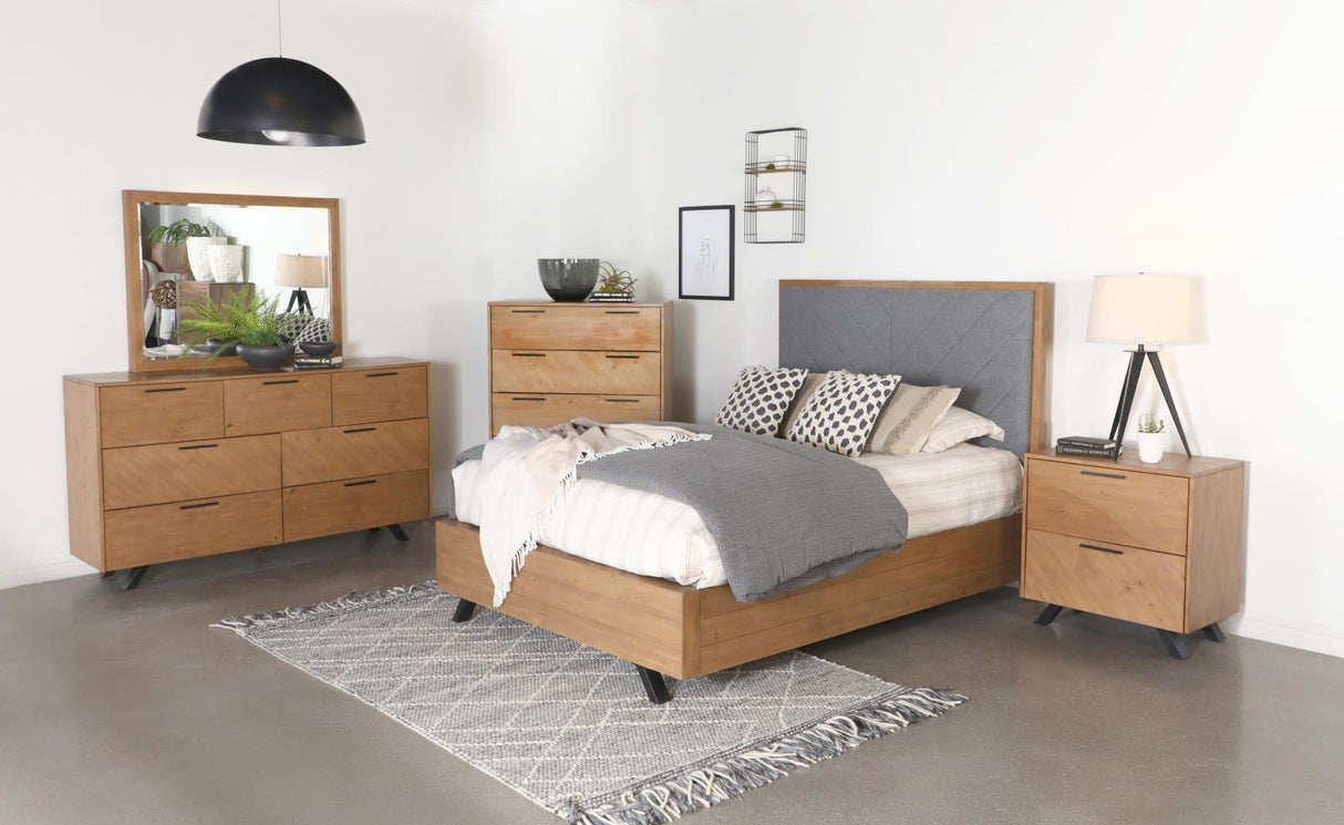 Taylor Light Honey Brown/Gray 4-Piece Queen Bedroom Set