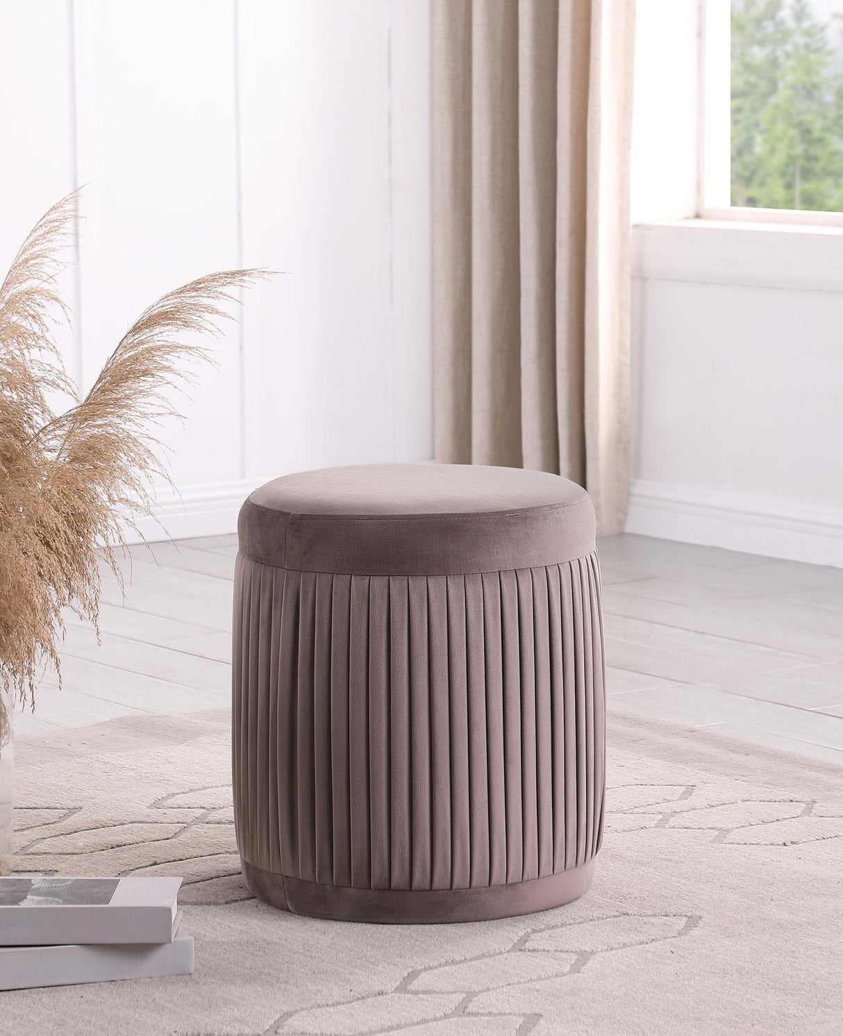 Tovar Mauve Round Upholstered Ottoman by Coaster at Eve Furniture
