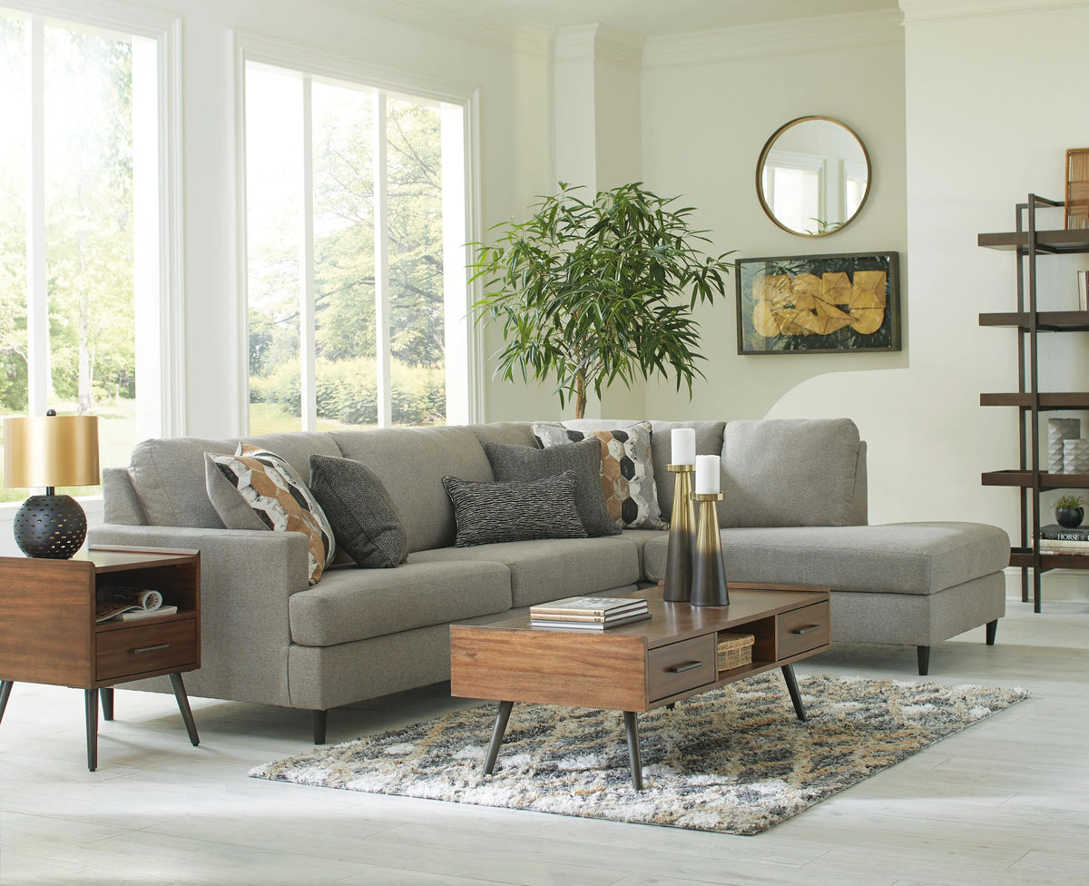 Santasia 2-Piece Sectional with Right Chaise