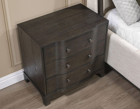 Verona Brown Queen 4-Piece Bedroom Set by Steve Silver at Eve Furniture