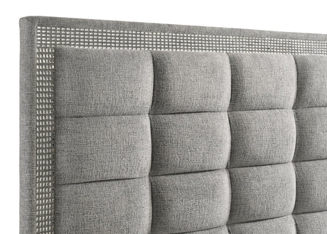 Viana Grey and White High Gloss 4-Piece Eastern King Platform Bedroom Set by Coaster at Eve Furniture