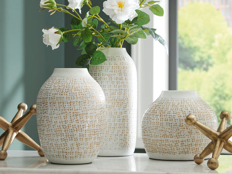 Vinburn White/Gold Finish Accessory Set (Set of 5) by Ashley at Eve Furniture