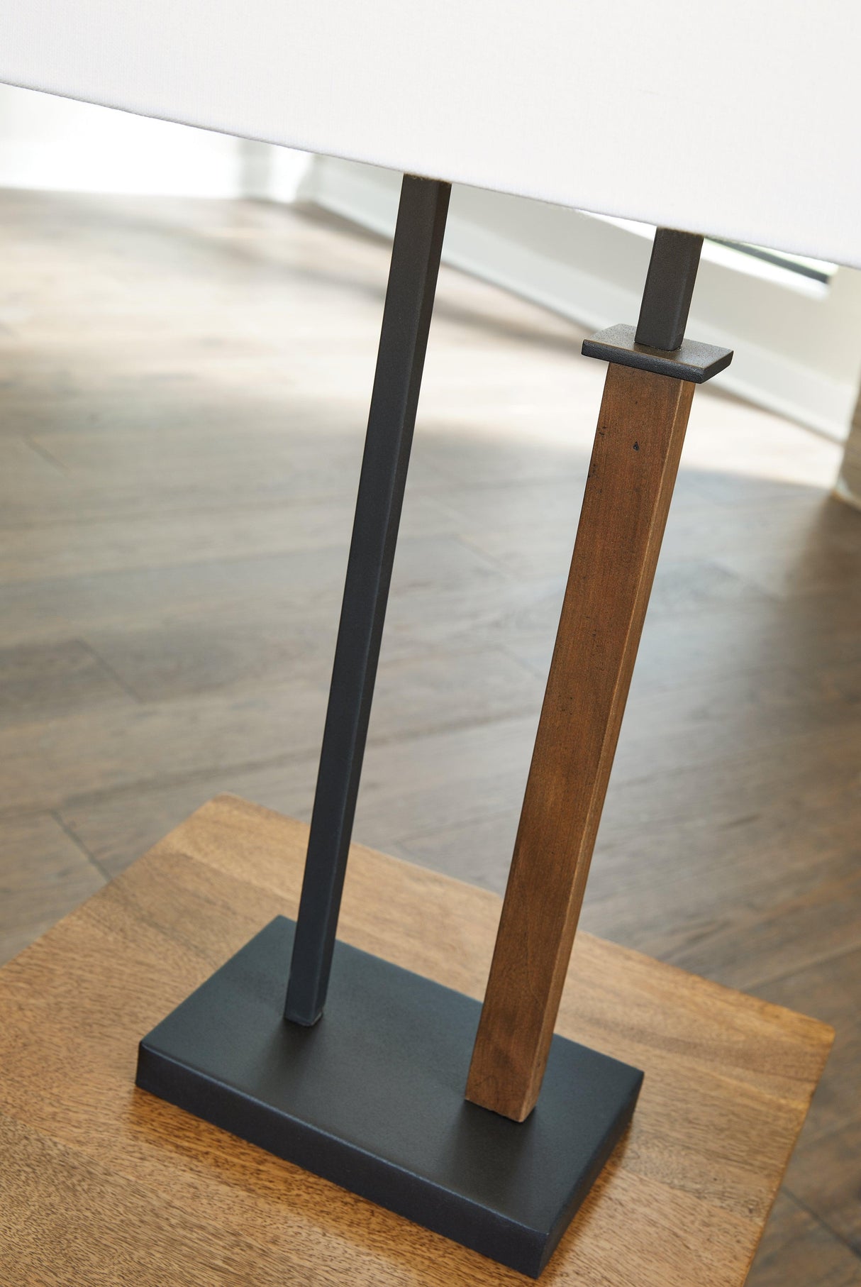 Voslen Black/Brown Table Lamp by Ashley at Eve Furniture