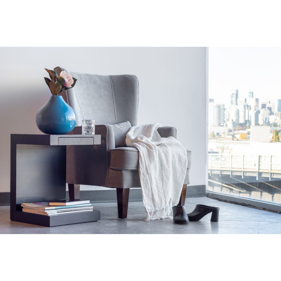 Zio Sidetable Black Oak by Moe's Home at Eve Furniture