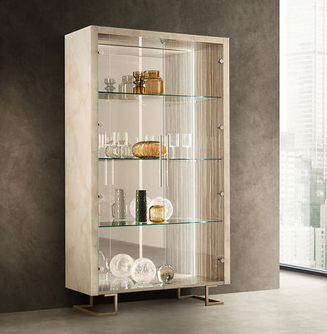 Luce Italian dining Collection